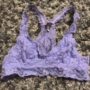 AERIE beakers size small-great condition
